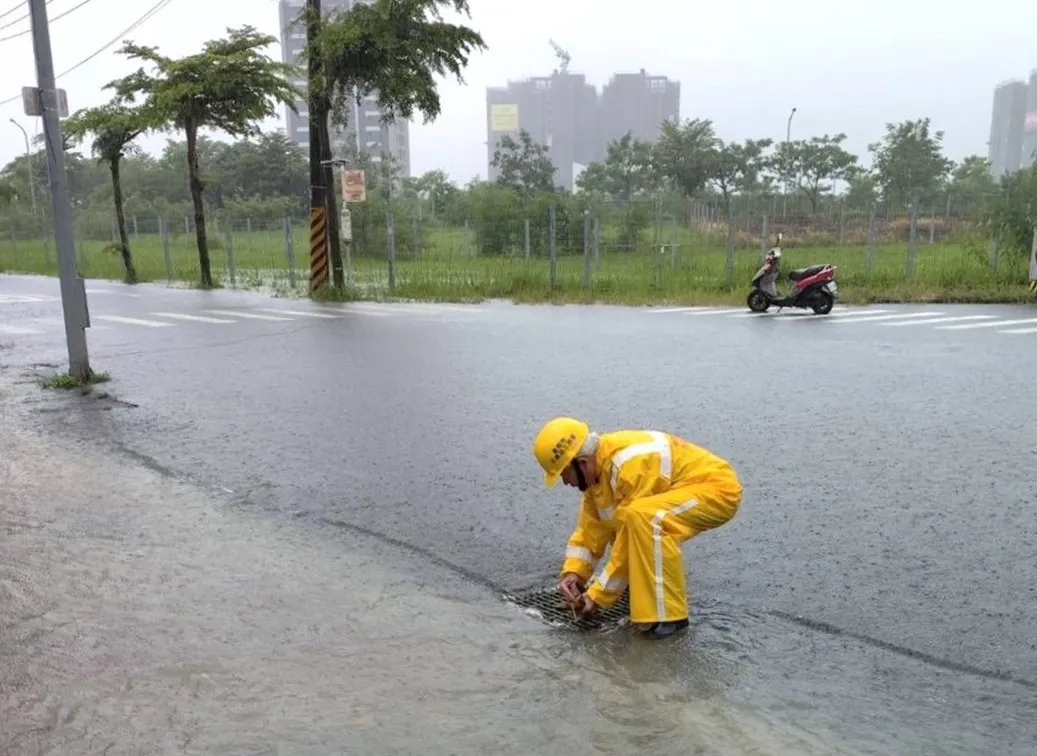 南部豪雨狂炸累計199件淹水　經濟部應變小組升二級