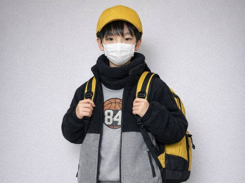 日本京都11歲男童安達結希(圖)慘遭繼父安達優季殺害。(翻攝自X/mokkougenta)