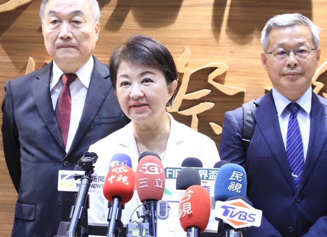 盧秀燕今日表示,縣市首長出訪是為了替農業與農民發聲,民進黨封殺首長的同時也在傷害農民,「於心何忍」。(翻攝自臉書@盧秀燕)