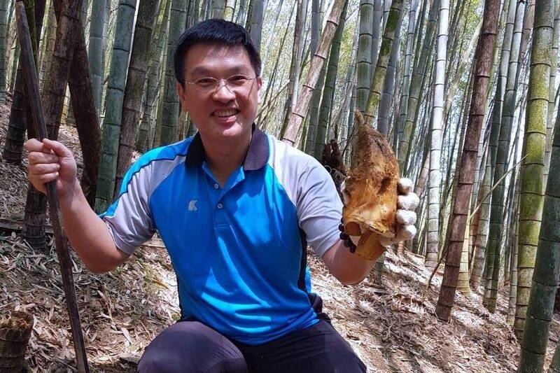 南投縣大鞍國小前校長劉育成任教長達30餘年,期間對多名幼童伸出魔爪,受害女童近40人,南投地院一審判處其有期徒刑15年8月。(翻攝畫面)