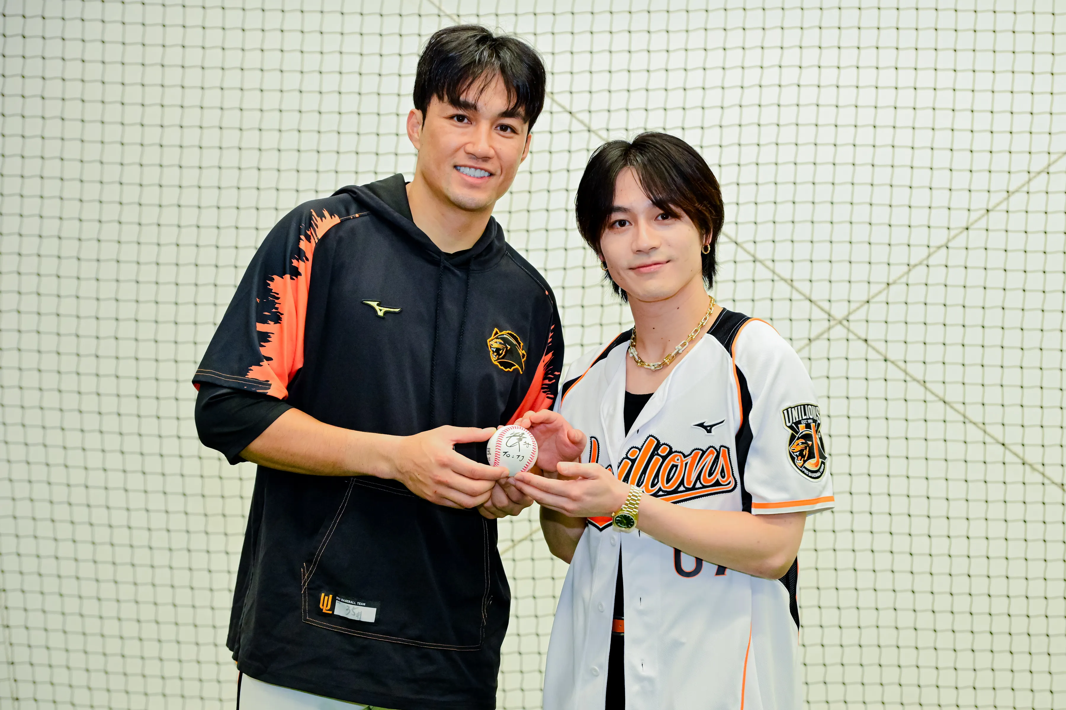 Travis Japan嗑台灣炒飯看球　松田元太見潘傑楷秒喊「爸爸」